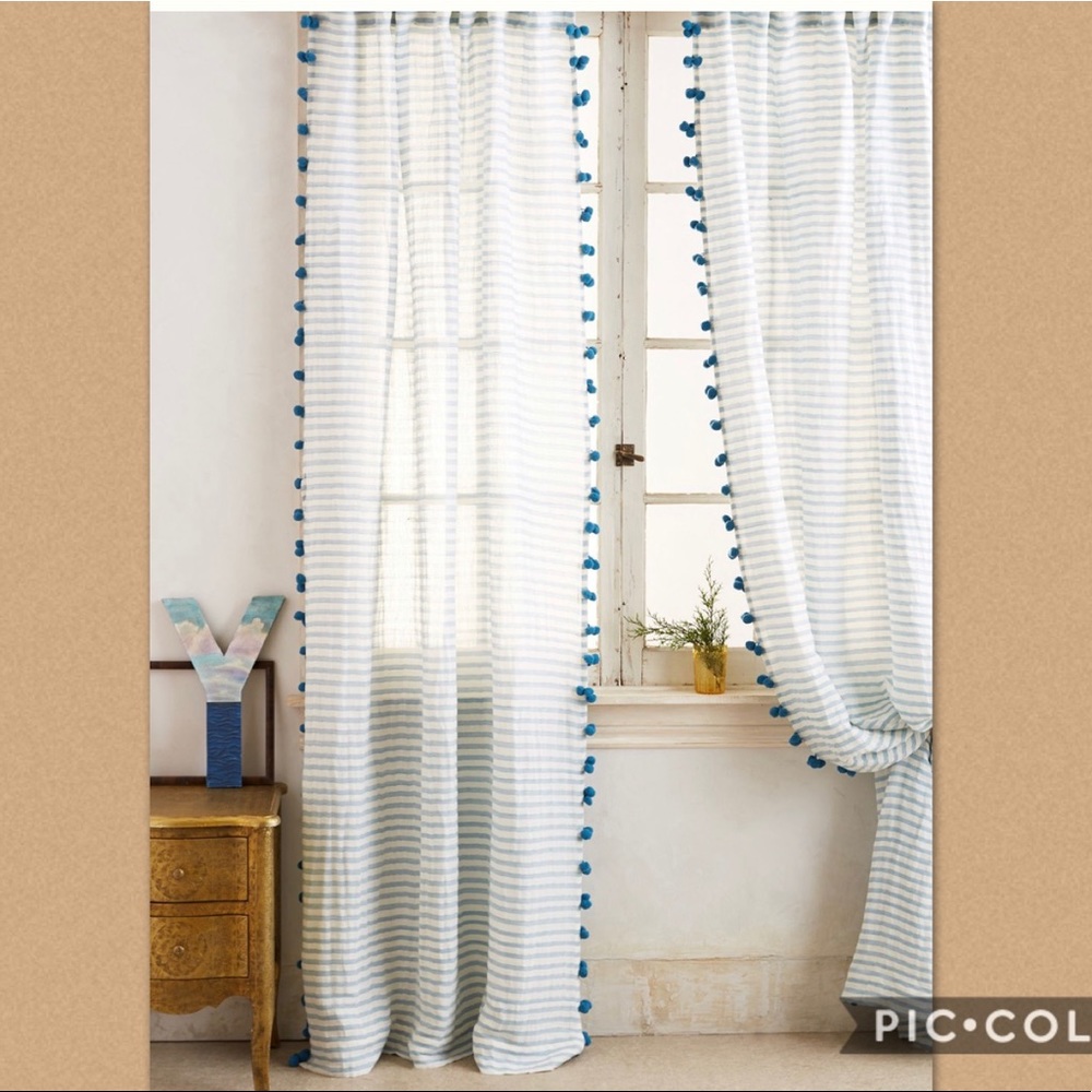🍎SOLD🍎Anthropologie Pom Tassel Curtain